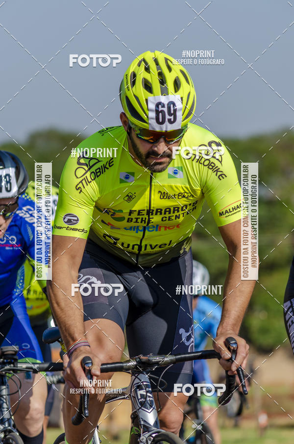 Achetez vos photos de l'vnementGP ASSIS CHATEAUBRIAND sur Fotop