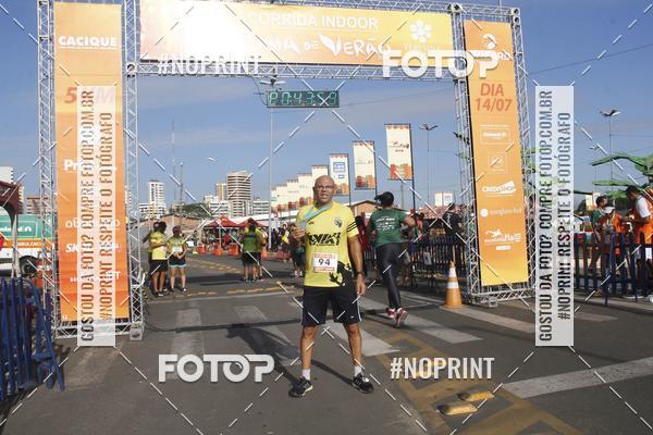 Buy your photos of the eventCORRIDA INDOR PRAIA DE VERO TERESINA SHOPPING on Fotop