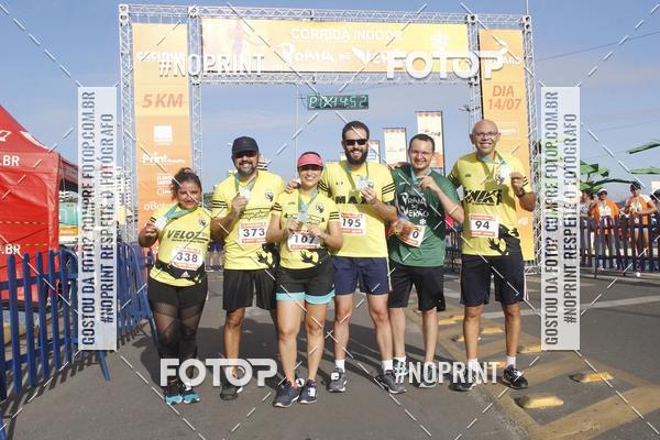 Buy your photos of the eventCORRIDA INDOR PRAIA DE VERO TERESINA SHOPPING on Fotop