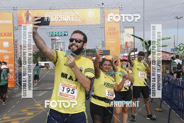 Buy your photos of the eventCORRIDA INDOR PRAIA DE VERO TERESINA SHOPPING on Fotop