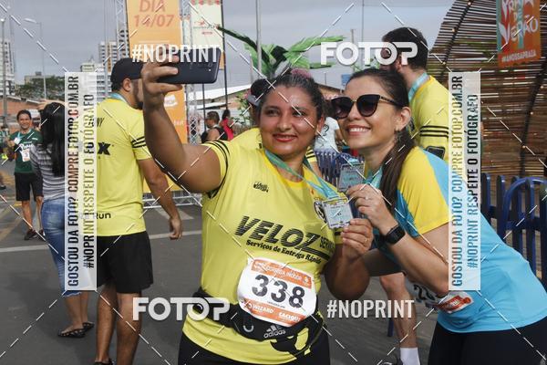 Buy your photos of the eventCORRIDA INDOR PRAIA DE VERO TERESINA SHOPPING on Fotop