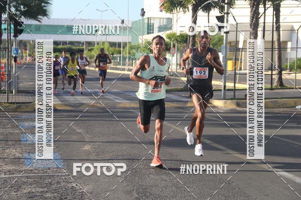 Buy your photos of the eventCORRIDA INDOR PRAIA DE VERO TERESINA SHOPPING on Fotop