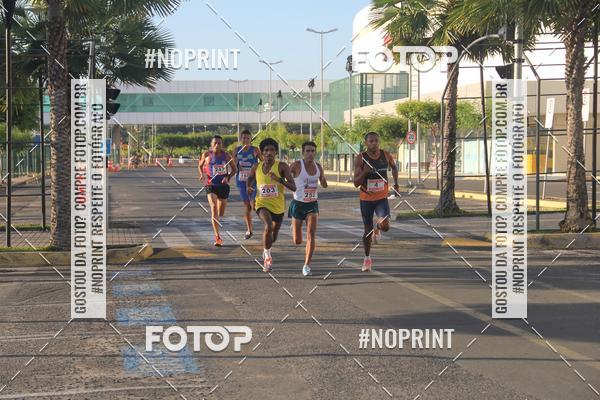 Buy your photos of the eventCORRIDA INDOR PRAIA DE VERO TERESINA SHOPPING on Fotop