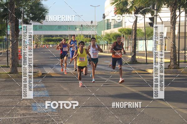 Buy your photos of the eventCORRIDA INDOR PRAIA DE VERO TERESINA SHOPPING on Fotop