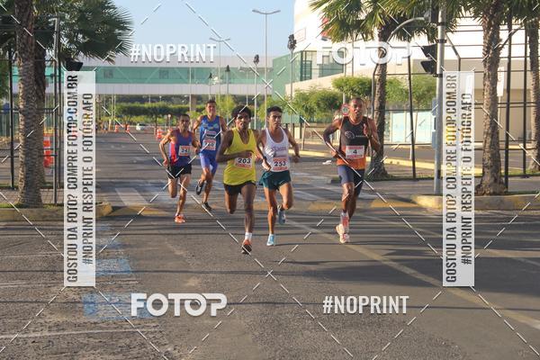 Buy your photos of the eventCORRIDA INDOR PRAIA DE VERO TERESINA SHOPPING on Fotop