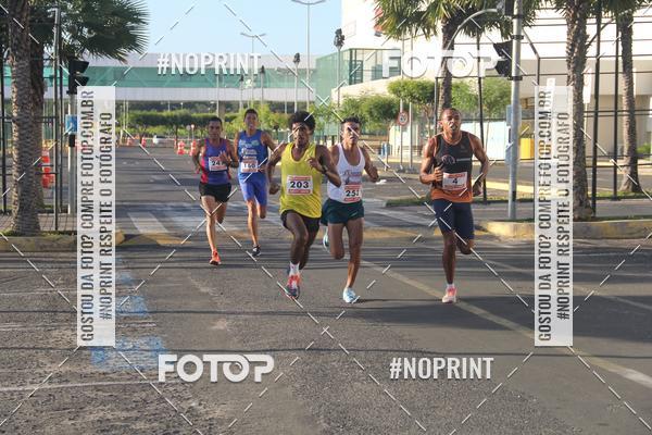 Buy your photos of the eventCORRIDA INDOR PRAIA DE VERO TERESINA SHOPPING on Fotop