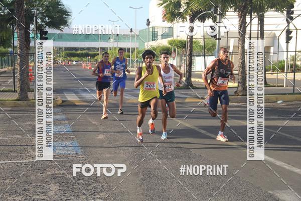 Buy your photos of the eventCORRIDA INDOR PRAIA DE VERO TERESINA SHOPPING on Fotop