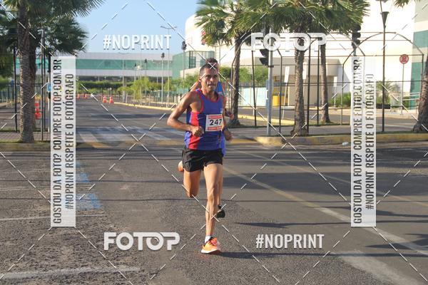 Buy your photos of the eventCORRIDA INDOR PRAIA DE VERO TERESINA SHOPPING on Fotop