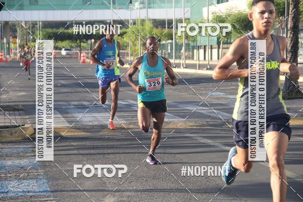 Buy your photos of the eventCORRIDA INDOR PRAIA DE VERO TERESINA SHOPPING on Fotop