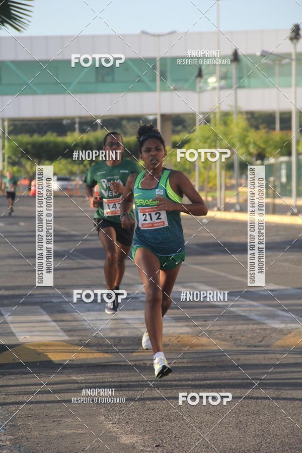 Buy your photos of the eventCORRIDA INDOR PRAIA DE VERO TERESINA SHOPPING on Fotop