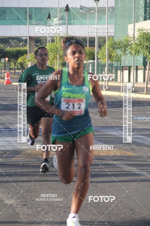 Buy your photos of the eventCORRIDA INDOR PRAIA DE VERO TERESINA SHOPPING on Fotop