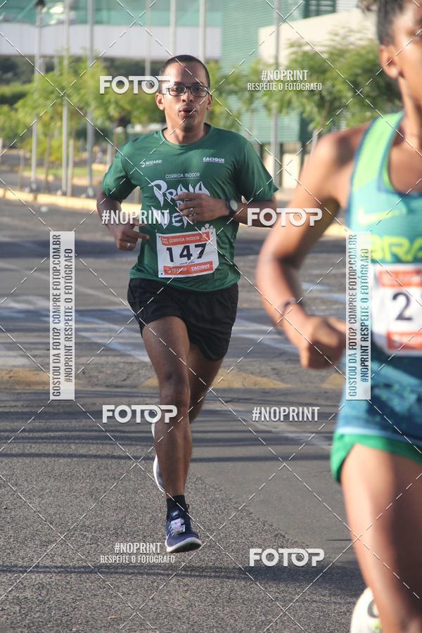 Buy your photos of the eventCORRIDA INDOR PRAIA DE VERO TERESINA SHOPPING on Fotop