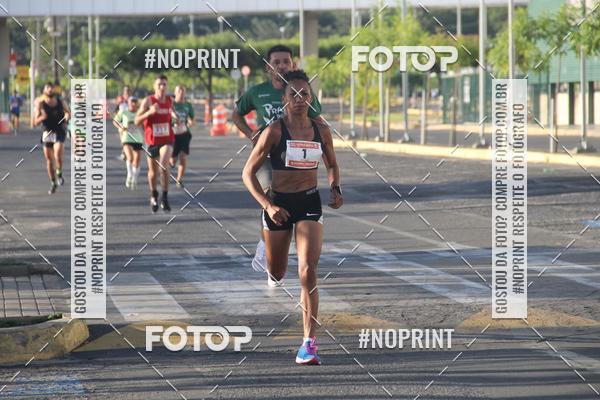 Buy your photos of the eventCORRIDA INDOR PRAIA DE VERO TERESINA SHOPPING on Fotop