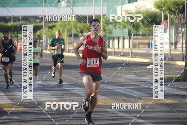Buy your photos of the eventCORRIDA INDOR PRAIA DE VERO TERESINA SHOPPING on Fotop