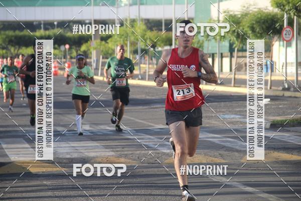 Buy your photos of the eventCORRIDA INDOR PRAIA DE VERO TERESINA SHOPPING on Fotop