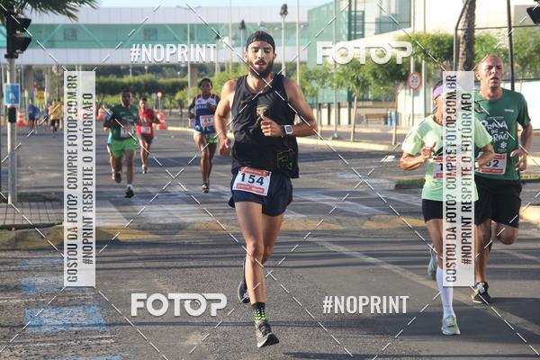 Buy your photos of the eventCORRIDA INDOR PRAIA DE VERO TERESINA SHOPPING on Fotop