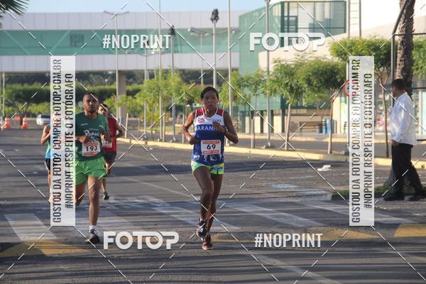 Buy your photos of the eventCORRIDA INDOR PRAIA DE VERO TERESINA SHOPPING on Fotop