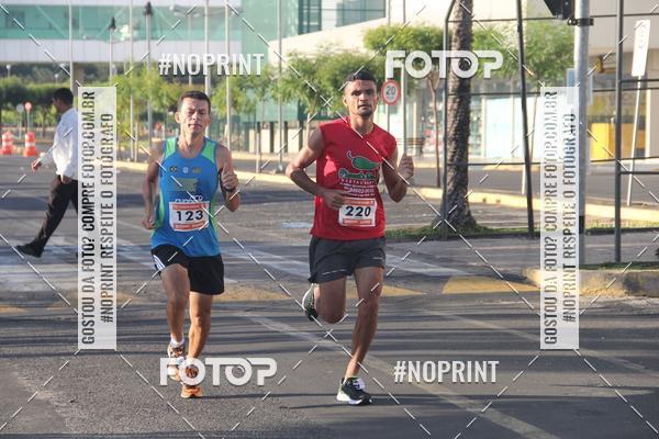 Buy your photos of the eventCORRIDA INDOR PRAIA DE VERO TERESINA SHOPPING on Fotop