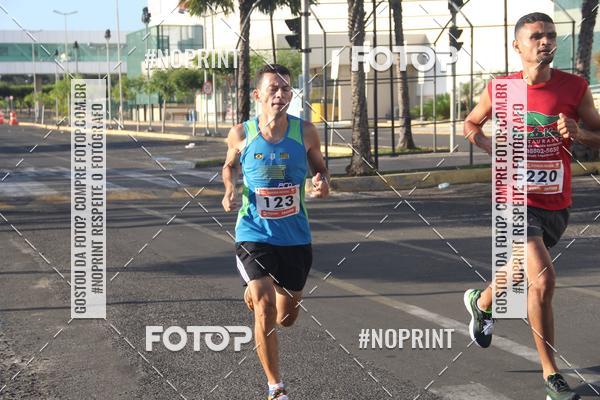 Buy your photos of the eventCORRIDA INDOR PRAIA DE VERO TERESINA SHOPPING on Fotop