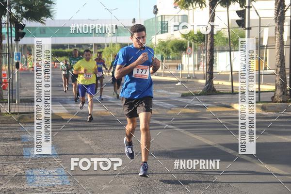 Buy your photos of the eventCORRIDA INDOR PRAIA DE VERO TERESINA SHOPPING on Fotop