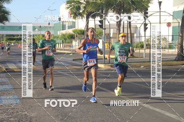 Buy your photos of the eventCORRIDA INDOR PRAIA DE VERO TERESINA SHOPPING on Fotop