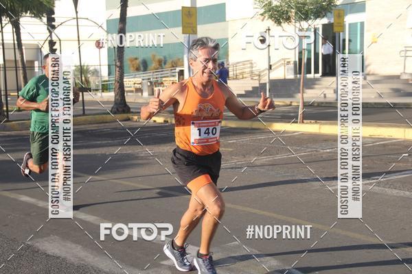 Buy your photos of the eventCORRIDA INDOR PRAIA DE VERO TERESINA SHOPPING on Fotop