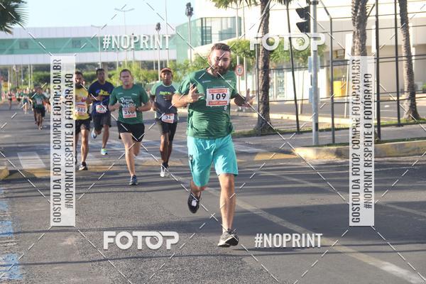 Buy your photos of the eventCORRIDA INDOR PRAIA DE VERO TERESINA SHOPPING on Fotop