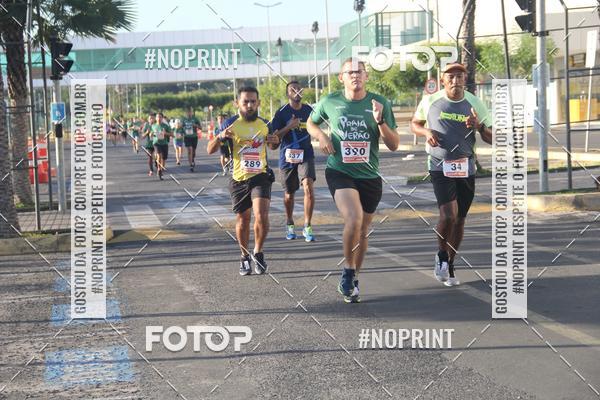 Buy your photos of the eventCORRIDA INDOR PRAIA DE VERO TERESINA SHOPPING on Fotop