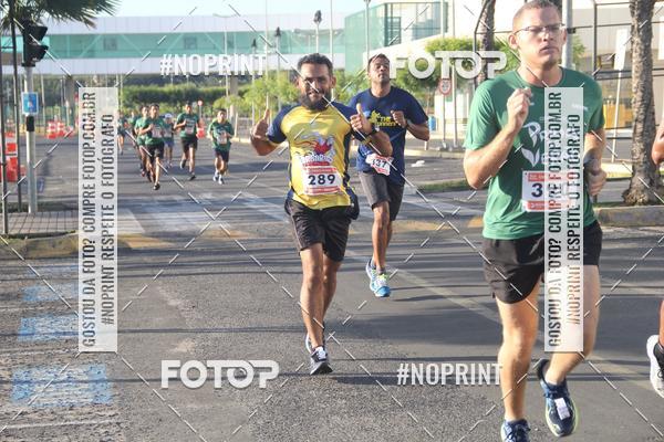 Buy your photos of the eventCORRIDA INDOR PRAIA DE VERO TERESINA SHOPPING on Fotop