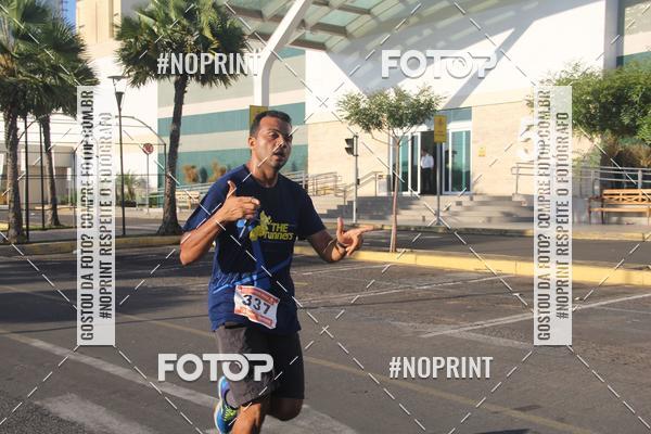 Buy your photos of the eventCORRIDA INDOR PRAIA DE VERO TERESINA SHOPPING on Fotop