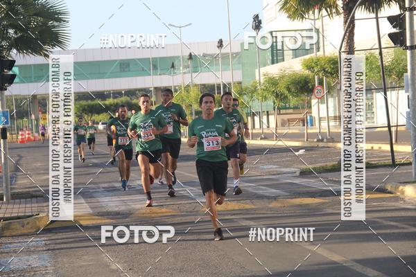 Buy your photos of the eventCORRIDA INDOR PRAIA DE VERO TERESINA SHOPPING on Fotop