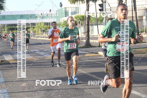 Buy your photos of the eventCORRIDA INDOR PRAIA DE VERO TERESINA SHOPPING on Fotop