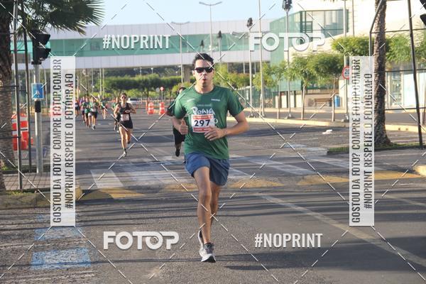 Buy your photos of the eventCORRIDA INDOR PRAIA DE VERO TERESINA SHOPPING on Fotop