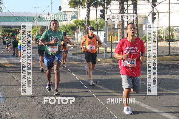 Buy your photos of the eventCORRIDA INDOR PRAIA DE VERO TERESINA SHOPPING on Fotop