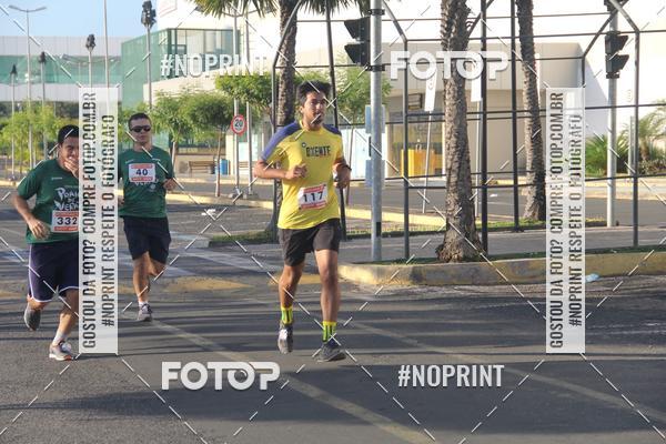 Buy your photos of the eventCORRIDA INDOR PRAIA DE VERO TERESINA SHOPPING on Fotop