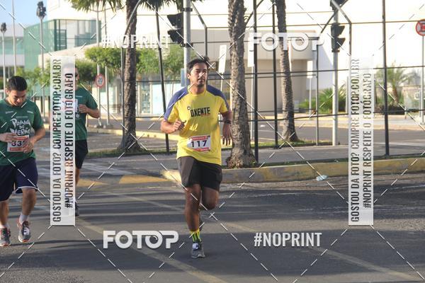 Buy your photos of the eventCORRIDA INDOR PRAIA DE VERO TERESINA SHOPPING on Fotop