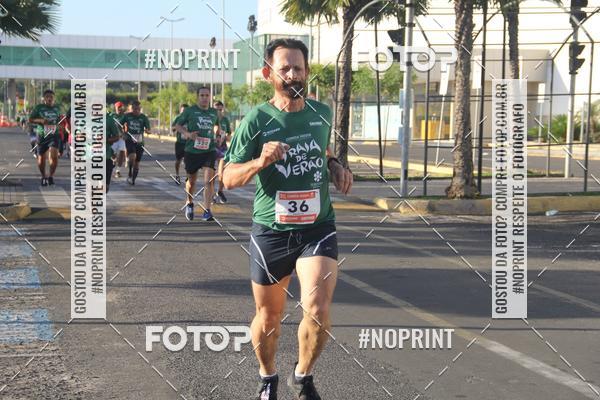 Buy your photos of the eventCORRIDA INDOR PRAIA DE VERO TERESINA SHOPPING on Fotop