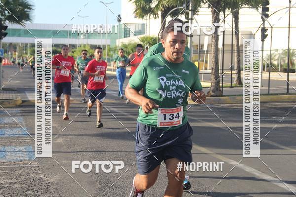 Buy your photos of the eventCORRIDA INDOR PRAIA DE VERO TERESINA SHOPPING on Fotop