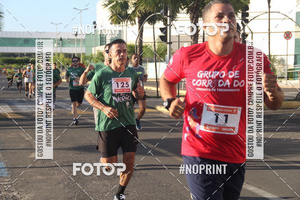 Buy your photos of the eventCORRIDA INDOR PRAIA DE VERO TERESINA SHOPPING on Fotop
