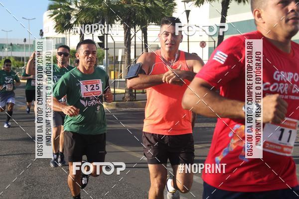 Buy your photos of the eventCORRIDA INDOR PRAIA DE VERO TERESINA SHOPPING on Fotop