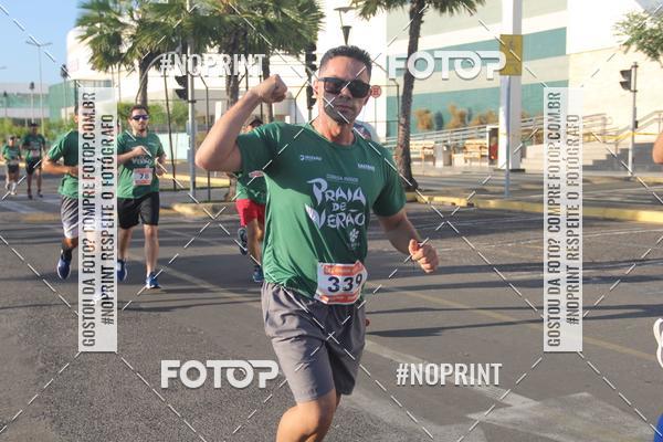 Buy your photos of the eventCORRIDA INDOR PRAIA DE VERO TERESINA SHOPPING on Fotop