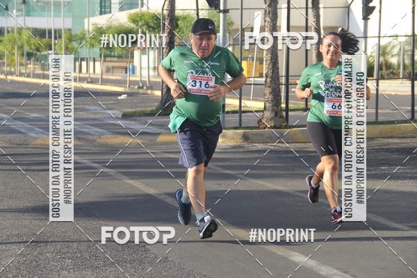 Buy your photos of the eventCORRIDA INDOR PRAIA DE VERO TERESINA SHOPPING on Fotop