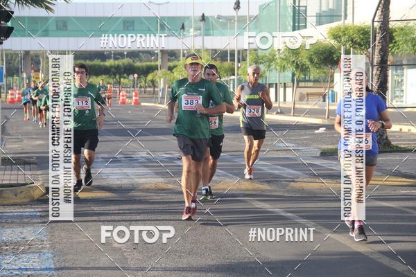 Buy your photos of the eventCORRIDA INDOR PRAIA DE VERO TERESINA SHOPPING on Fotop