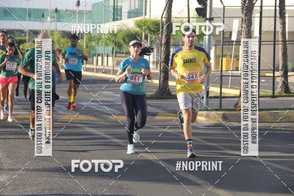 Buy your photos of the eventCORRIDA INDOR PRAIA DE VERO TERESINA SHOPPING on Fotop