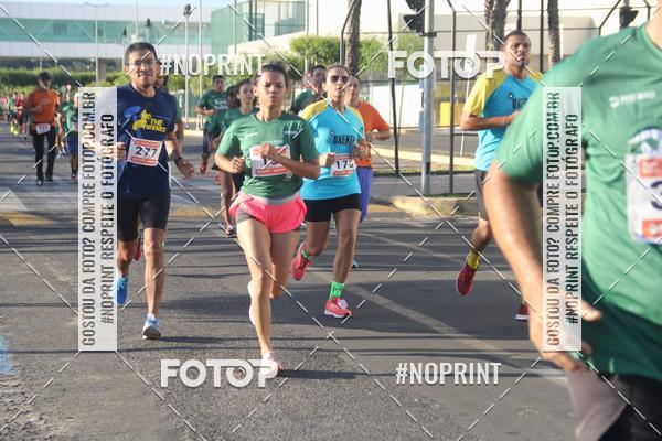 Buy your photos of the eventCORRIDA INDOR PRAIA DE VERO TERESINA SHOPPING on Fotop