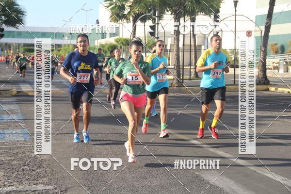 Buy your photos of the eventCORRIDA INDOR PRAIA DE VERO TERESINA SHOPPING on Fotop
