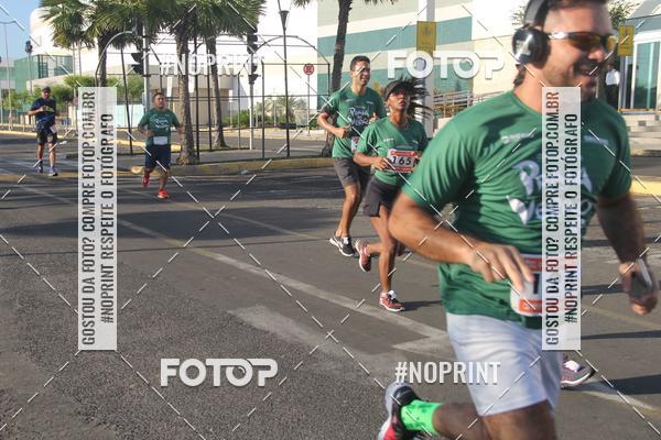 Buy your photos of the eventCORRIDA INDOR PRAIA DE VERO TERESINA SHOPPING on Fotop