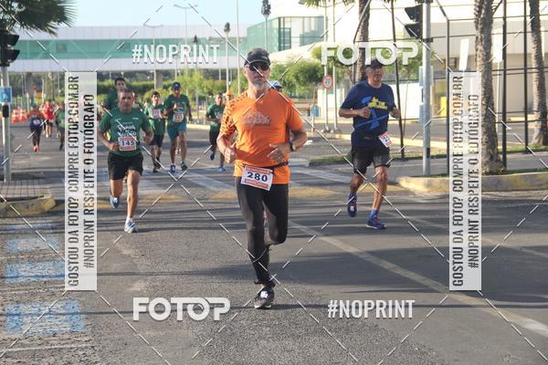 Buy your photos of the eventCORRIDA INDOR PRAIA DE VERO TERESINA SHOPPING on Fotop
