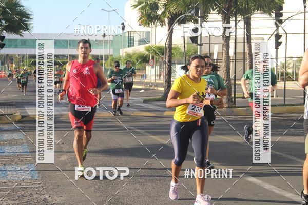 Buy your photos of the eventCORRIDA INDOR PRAIA DE VERO TERESINA SHOPPING on Fotop