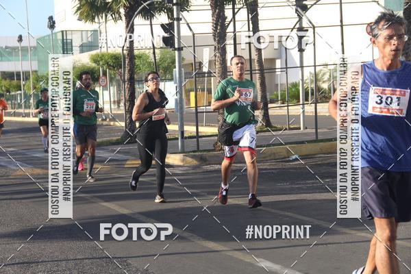 Buy your photos of the eventCORRIDA INDOR PRAIA DE VERO TERESINA SHOPPING on Fotop